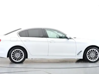 Used BMW 530 2019 White Sedan