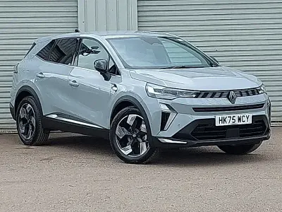 Usado Renault Symbioz Techno 140 HP (102 kW) 2025 Cinzento SUV