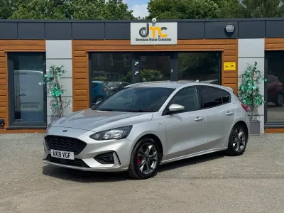 Begagnad Ford Focus ST-Line 125 HK (91 kW) 2019 Silver Halvkombi