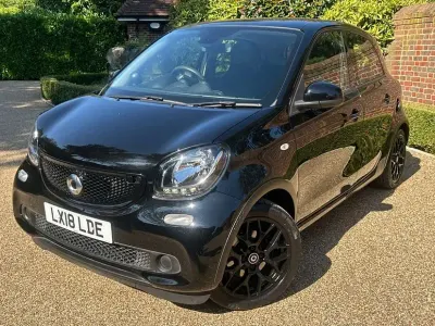 Used Smart ForFour Premium 71 HP (52 kW) 2018 Black Hatchback