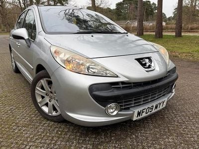 Used Peugeot 207 Premium 90 HP (66 kW) 2009 Silver Hatchback