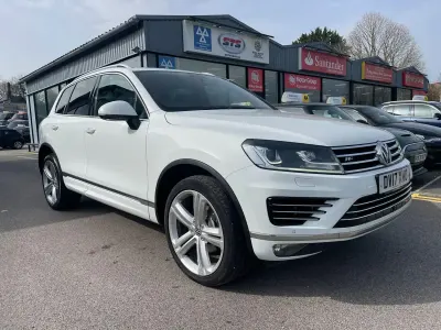 Used VW Touareg R-line Plus 262 HP (192 kW) 2017 White SUV