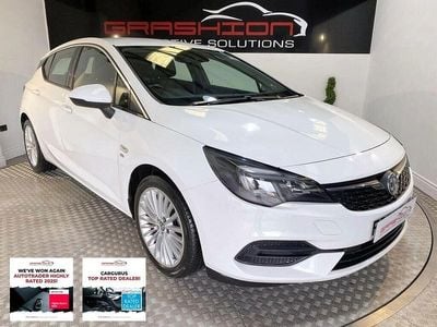 Used Vauxhall Astra Elite 145 HP (106 kW) 2020 White Hatchback