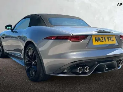 Usado Jaguar F-Type Supercharged 567 CV (417 kW) 2024 Gris Descapotable