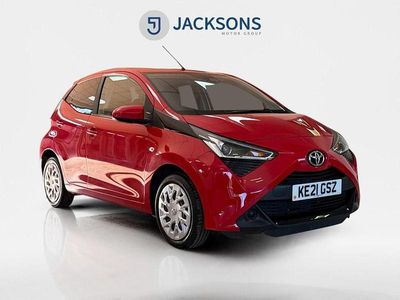 Used Toyota Aygo X-play 71 HP (52 kW) 2021 Red Hatchback