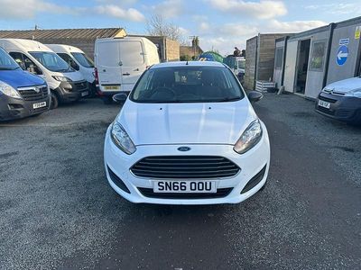 Used Ford Fiesta 2016 White Van