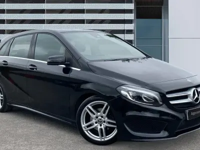 Begagnad Mercedes B180 AMG Line Premium 109 HK (80 kW) 2018 Minibuss