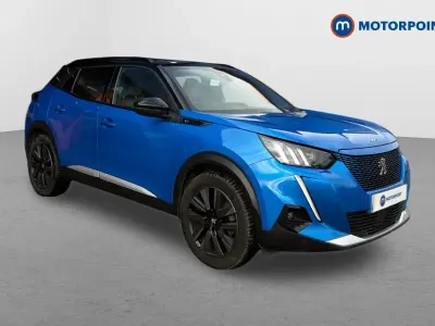Begagnad Peugeot e-2008 Premium 100 kW (136 HK) 2021 Blå SUV