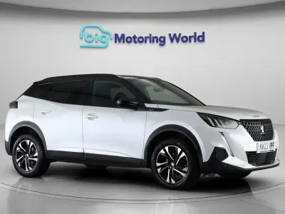 Used Peugeot 2008 GT 131 HP (96 kW) 2023 White SUV