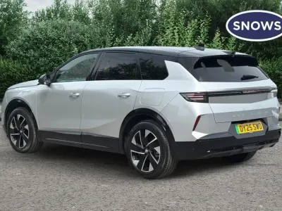 Used Vauxhall Grandland 156 kW (213 HP) 2025 Grey SUV