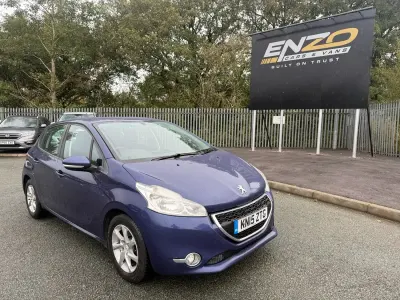 Gebraucht Peugeot 208 Active 2015 Blau Kleinwagen
