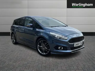 Usado Ford S-MAX ST-Line 190 CV (139 kW) 2018 Azul Monovolumen