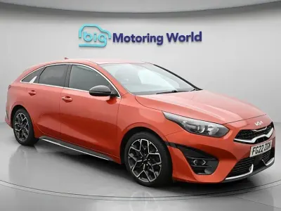 Used Kia ProCeed GT-Line 158 HP (116 kW) 2022 Orange Estate
