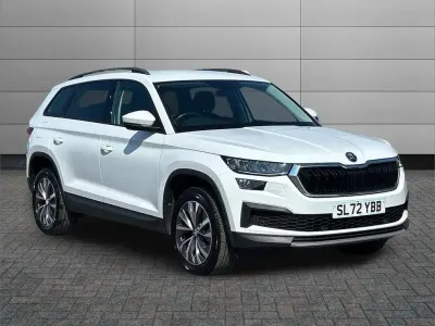 Used Skoda Kodiaq SE Drive 147 HP (108 kW) 2023 Moon white metallic SUV