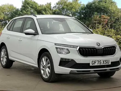 Used Skoda Kamiq SE 85 HP (62 kW) 2025 Moon white metallic SUV