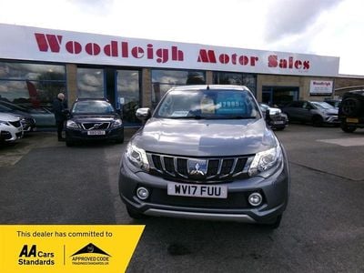 Used Mitsubishi L200 2017 Grey Pickup