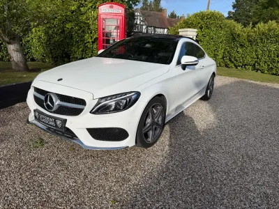 Usado Mercedes C220 AMG Line Premium 170 HP (125 kW) 2017 Branco Coupé