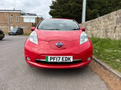 Used Nissan Leaf Tekna 80 kW (109 HP) 2017 Red Hatchback