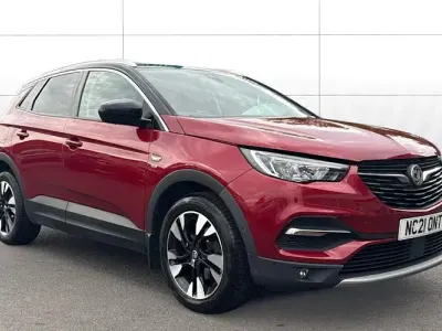 Used Vauxhall Grandland X Edition 131 HP (96 kW) 2021 Red SUV