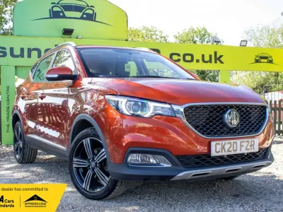 Używany MG ZS Exclusive 106 KM (77 kW) 2020 Pomarańczowy SUV