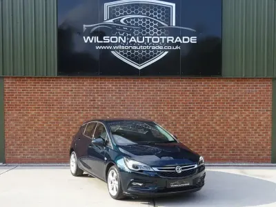 Second-hand Vauxhall Astra SRi 150 CP (110 kW) 2018 Verde Hatchback