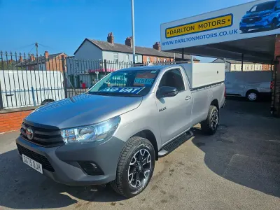 Used Toyota HiLux Active 204 HP (150 kW) 2025 Silver Pickup