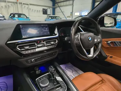 Used BMW Z4 Sport Line 2019 Mediterranean blue Cabriolet