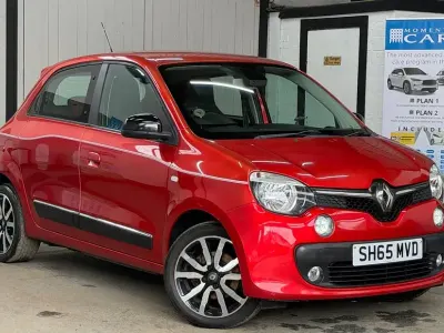 Used Renault Twingo Dynamique 70 HP (51 kW) 2015 Red Hatchback