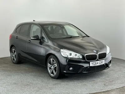 Begagnad BMW 218 Sport Line 136 HK (100 kW) 2014 Svart Minibuss