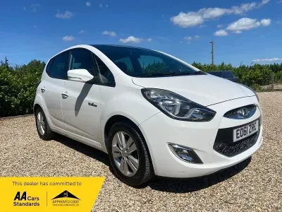 Used Hyundai ix20 Style 2011 White Hatchback