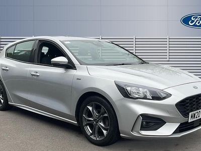 Usado Ford Focus ST-Line 125 HP (91 kW) 2020 Prateado Citadino