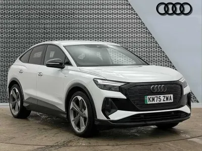 Used Audi Q4 e-tron Black Edition 210 kW (286 HP) 2025 White SUV