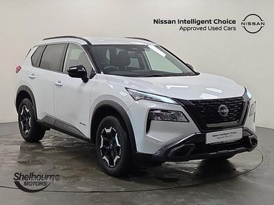 White New 2025 Nissan X-Trail SUV | £32,995 (Super price)