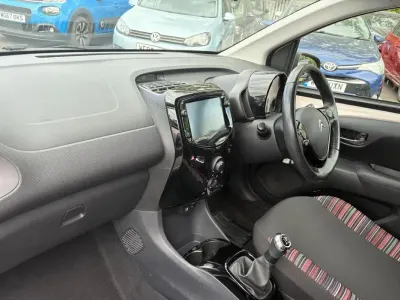 Used Citroën C1 Shine 71 HP (52 kW) 2021 Brown Hatchback