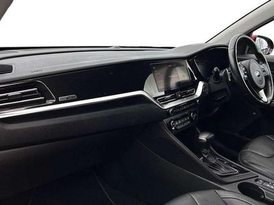 Usado Kia Niro 141 CV (103 kW) 2021 Rojo SUV