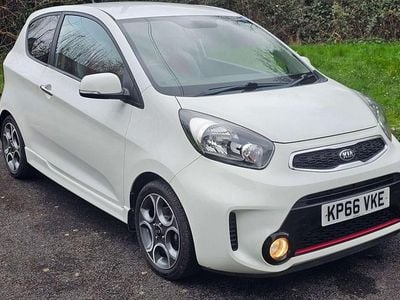 Used Kia Picanto 84 HP (61 kW) 2016 White Hatchback