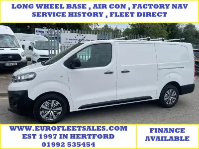 Used Vauxhall Vivaro 100 HP (73 kW) 2021 White MPV