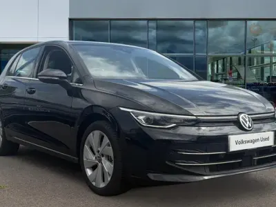 Used VW Golf VIII Style 204 HP (150 kW) 2025 Grenadilla black metallic