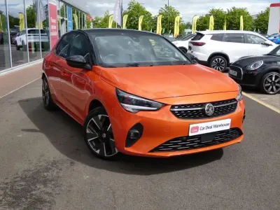 Begagnad Vauxhall Corsa-e Elite 100 kW (136 HK) 2021 Orange Halvkombi