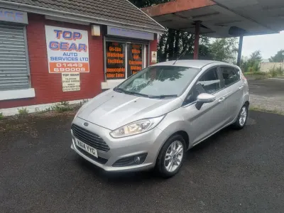 Used Ford Fiesta Zetec 82 HP (60 kW) 2014 Silver Hatchback