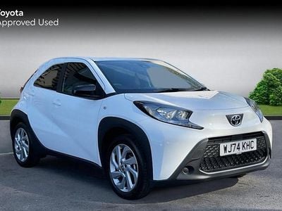 Begagnad Toyota Aygo X PURE 72 HK (52 kW) 2024 Vit SUV