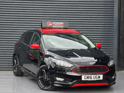 Used Ford Focus Zetec 182 HP (133 kW) 2016 Black Hatchback