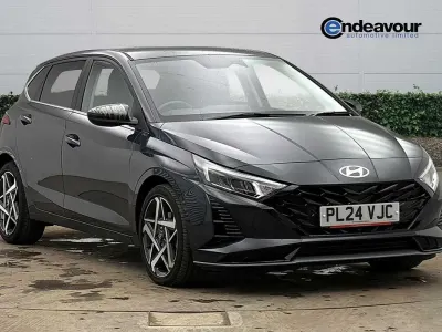 Used Hyundai i20 Premium 100 HP (73 kW) 2024 Grey Hatchback