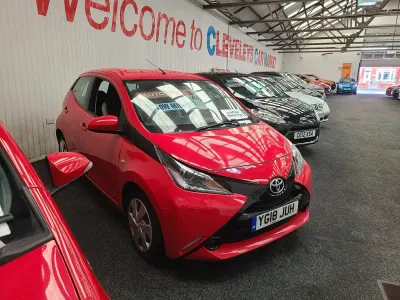 Used Toyota Aygo X-play 69 HP (50 kW) 2018 Red Hatchback