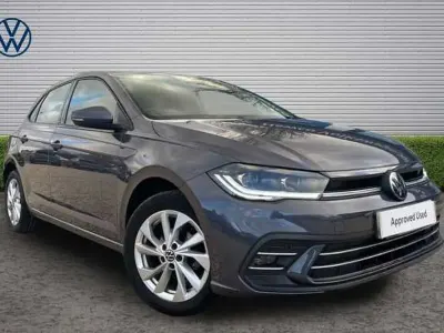 Usado VW Polo Style 95 HP (69 kW) 2023 Cinzento Citadino