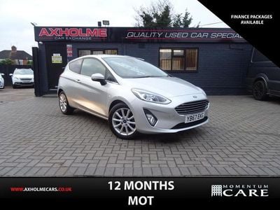 Used Ford Fiesta Titanium 100 HP (73 kW) 2017 Silver Hatchback