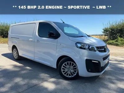 Used Vauxhall Vivaro 145 HP (106 kW) 2023 White MPV
