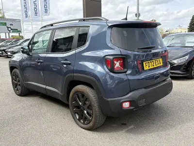 Usado Jeep Renegade Night Eagle 120 CV (88 kW) 2022 Azul SUV