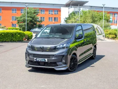 Used Peugeot Expert Sport 180 HP (132 kW) 2025 Grey Van