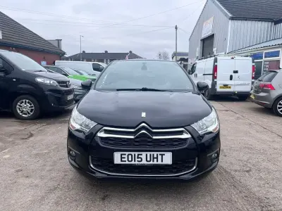 Usado Citroën DS4 115 CV (84 kW) 2015 Negro Utilitario